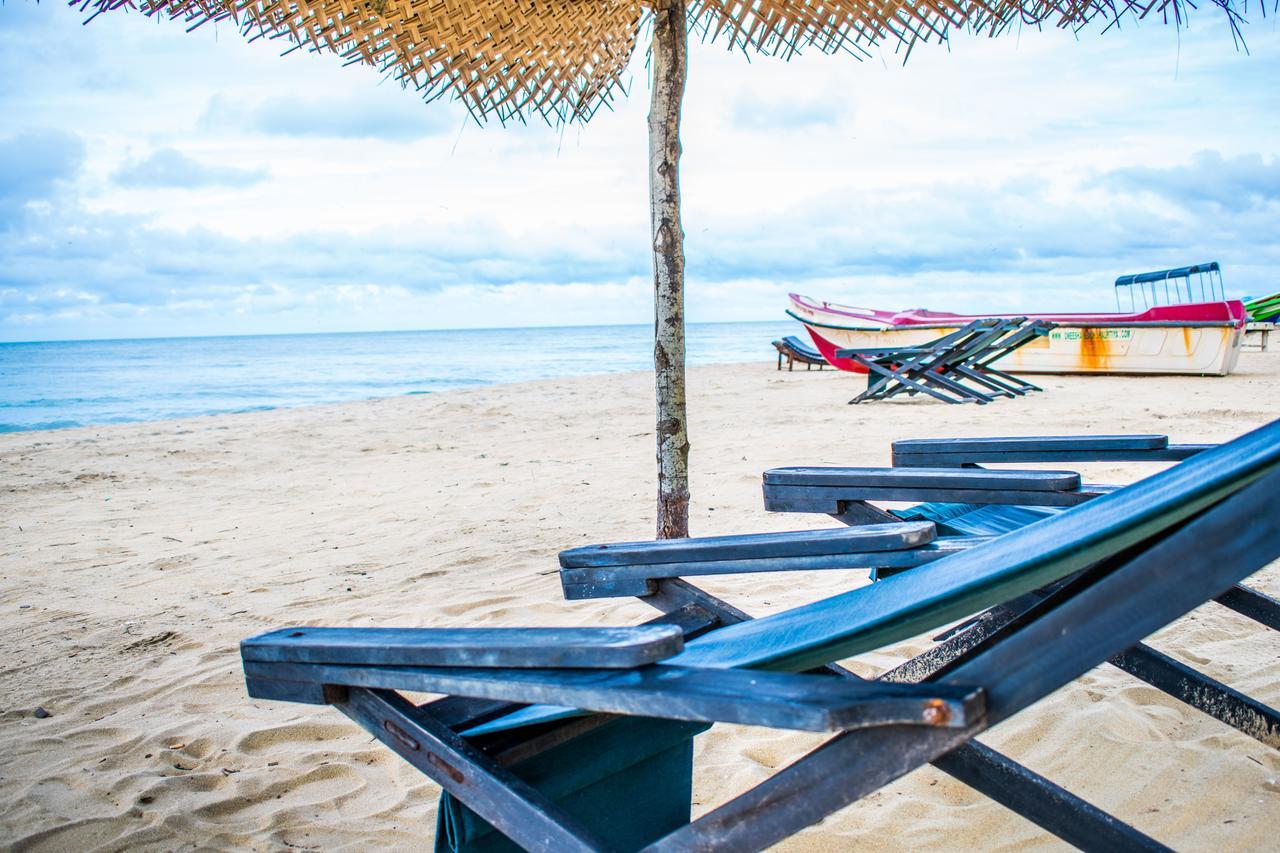 Omeesha Beach Hotel Kalpitiya Luaran gambar