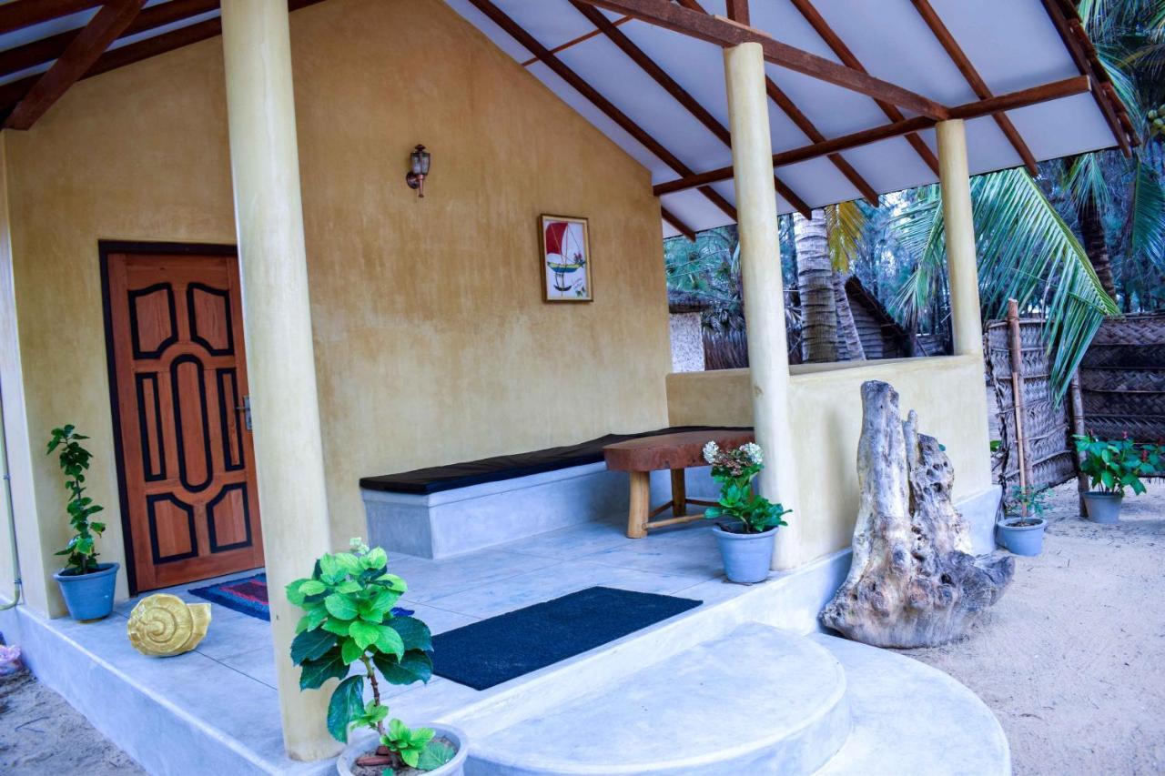 Omeesha Beach Hotel Kalpitiya Luaran gambar